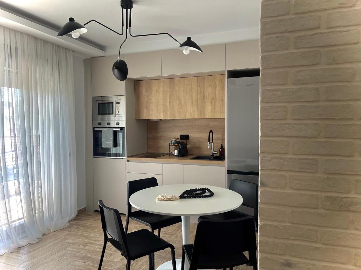 C&C3 Apartments อเล็กซานโดรโพลิส ภายนอก รูปภาพ