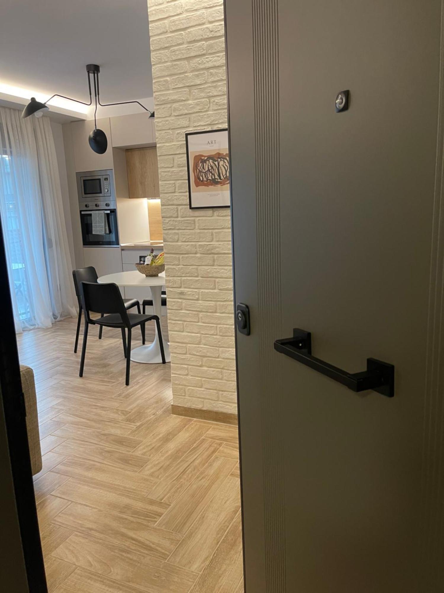 C&C3 Apartments อเล็กซานโดรโพลิส ภายนอก รูปภาพ